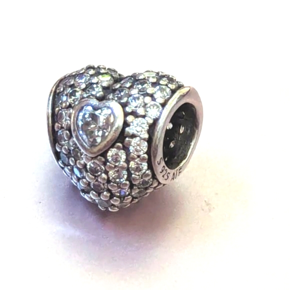 Pandora In My Heart Charm - Picture 4 of 11